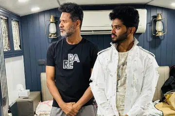 பிரபுதேவாவுடன் அவருடைய மகன் ரிஷி ராகவேந்திரா தேவா.