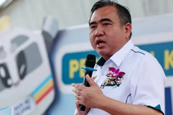 மலேசியாவில் விரைவுச் சேவை ஆற்ற சிங்கப்பூர் பேருந்துகளுக்கு அனுமதி இல்லை: போக்குவரத்து அமைச்சர்