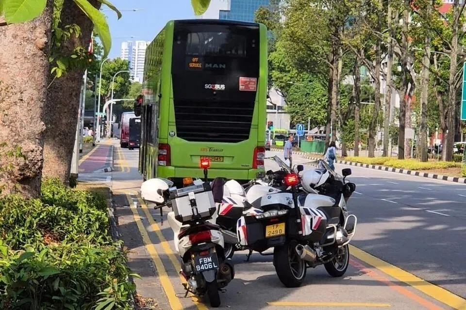 ஜாலான் சுல்தானில் விபத்து; பேருந்து ஓட்டுநர், 4 பயணிகள் காயம்