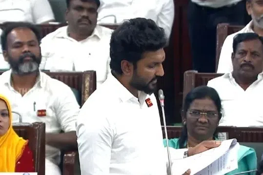 மூன்றாவது குழந்தை பெறும் அரசு பெண் ஊழியர்க்கு ஓராண்டு மகப்பேறு விடுப்பு