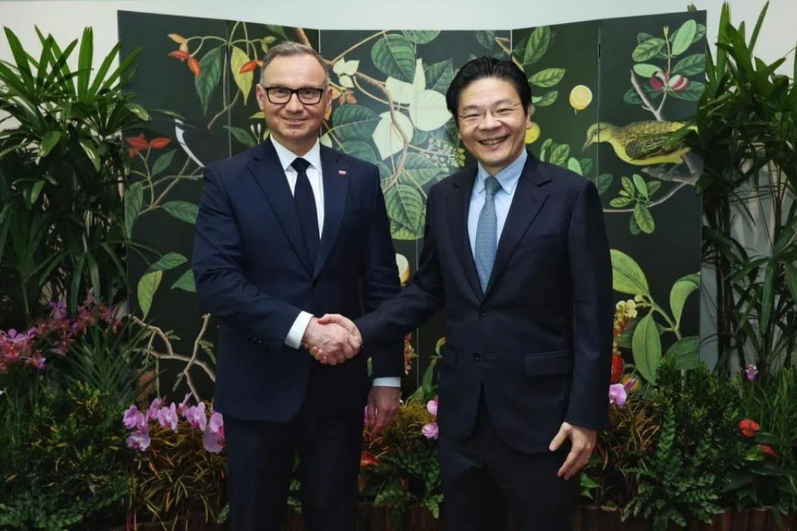 மேம்பட்ட உறவை நாடும் சிங்கப்பூர்- போலந்து தலைவர்கள்