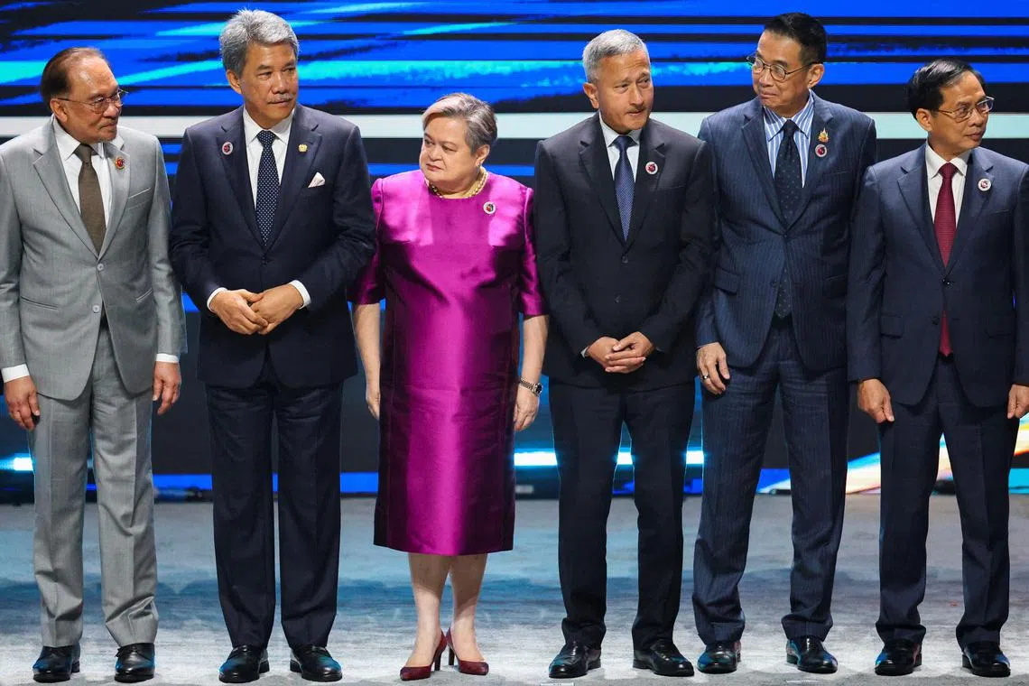 ஆசியான் நாடுகளுக்கு இடையே வர்த்தகங்களைப் பெருக்க அன்வார் அறைகூவல்