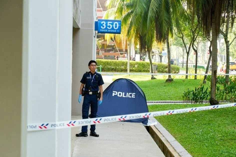 ஈசூனில் மாண்டுகிடந்த 23 வயது இளையர்