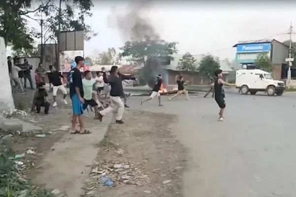 மணிப்பூரில் மீண்டும் வன்முறை: நான்கு பேர் கைது