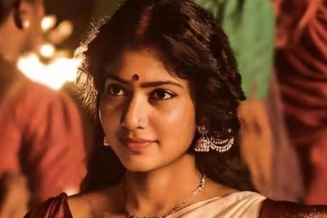 விமர்சனங்களைக் கண்டுகொள்ளாத சாய் பல்லவி