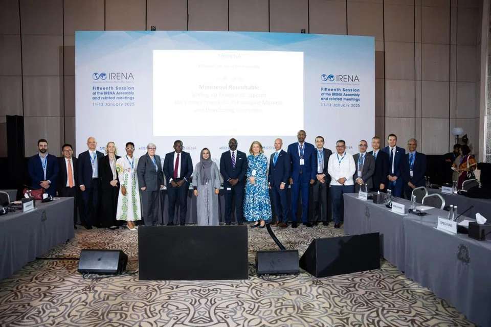 வளரும் நாடுகளில் எரிசக்தி மாற்றங்களுக்கான நிதியாதரவு மாநாட்டில் சிங்கப்பூர், பிலிப்பீன்ஸ் உள்ளிட்ட பேராளர்கள் கலந்துகொண்டனர்.