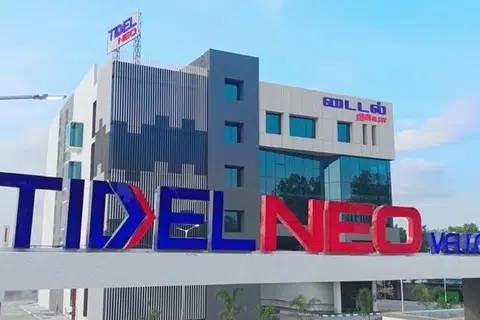 வேலூரில் சிறியளவிலான தகவல் தொழில்நுட்பப் பூங்காவை முதல்வர் மு.க.ஸ்டாலின்  வியாழக்கிழமை காணொளி மூலம் திறந்து வைத்தார்.