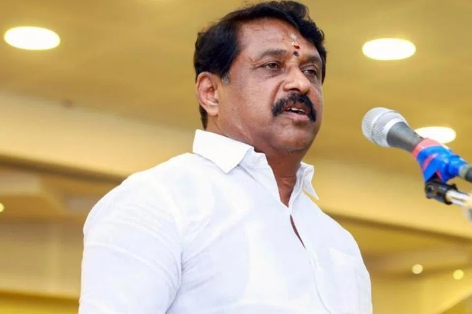 நயினார் நாகேந்திரன்.