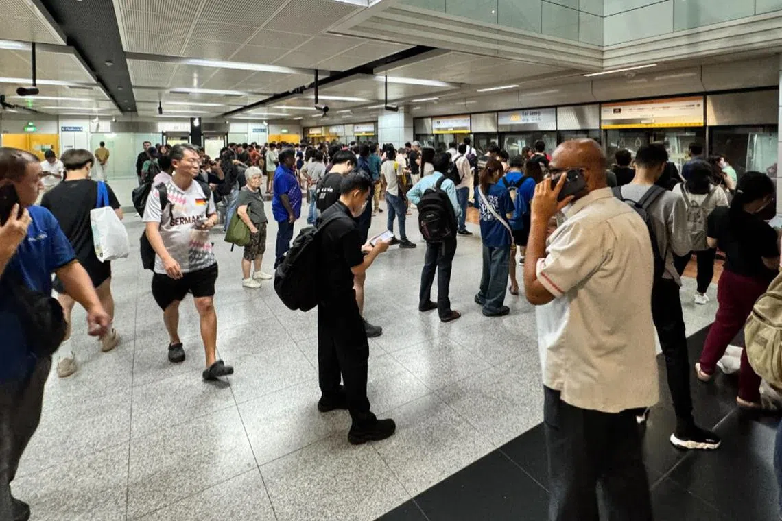 தை செங் ரயில் நிலையத்தில் நின்றுபோன ரயில்