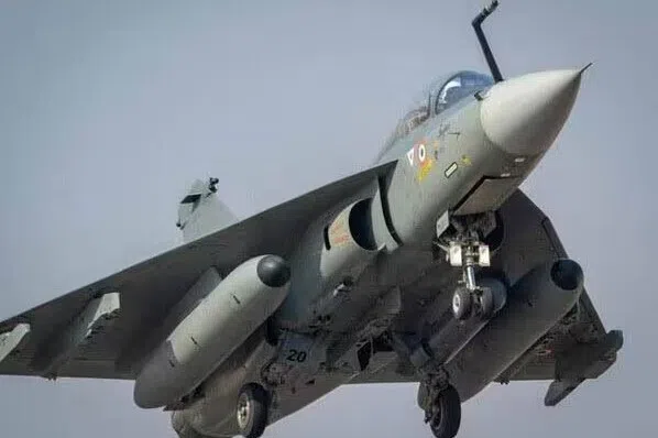 இந்தியாவில் தயாராகும் ஐந்தாம் தலைமுறை போர் விமானம்