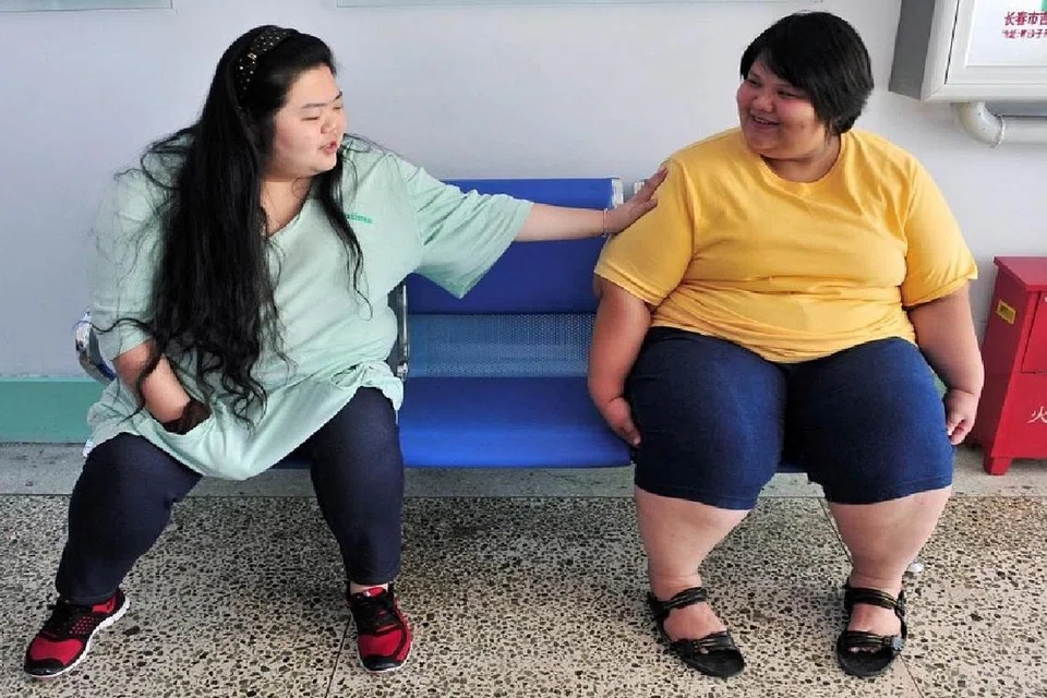 சீனாவில் உடல் எடை அதிகமாக இருப்போர், உடல் பருமனாக இருப்போர் ஆகியோரின் விகிதம் 2030ஆம் ஆண்டுக்குள் 65.3 விழுக்காட்டை எட்டக்கூடும் என்று ஆணையம் தெரிவித்தது.