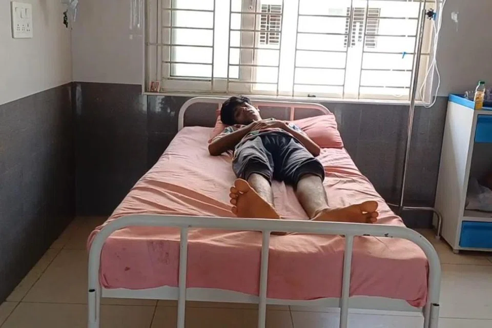 தாக்கப்பட்ட மாணவன்.