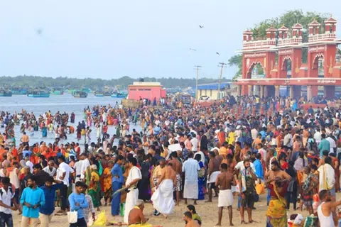 ராமேசுவரம் கடற்கரை.