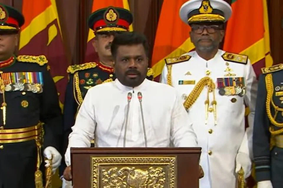 அதிபர் பதவி ஏற்ற அனுராகுமார திசாநாயக, 55. 
