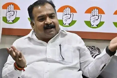 மாணிக்கம் தாக்கூர்.