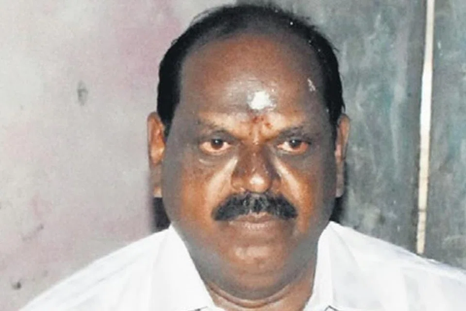 ஒரத்தநாடு சட்டமன்ற உறுப்பினரும் முன்னாள் அமைச்சருமான ஆா். வைத்திலிங்கம்.
