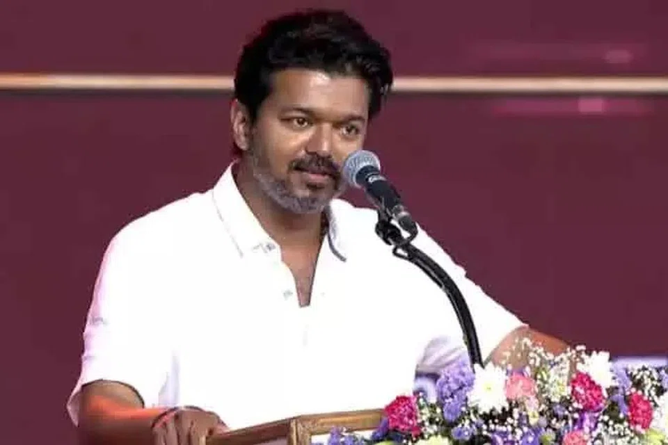 விஜய்.