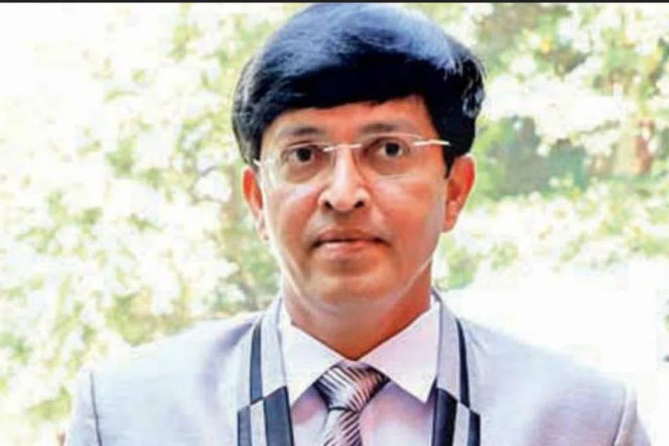 ராதாகிருஷ்ணன்.
