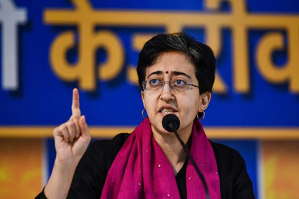 கல்காஜி தொகுதியில் போட்டியிட்ட டெல்லி முதல்வர் அதிஷி 52,154 வாக்குகள் பெற்று வெற்றி பெற்றுள்ளதாகத்  தகவல்கள் வெளியாகியுள்ளன. 