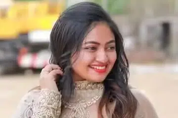 ஷாலின் ஸோயா.
