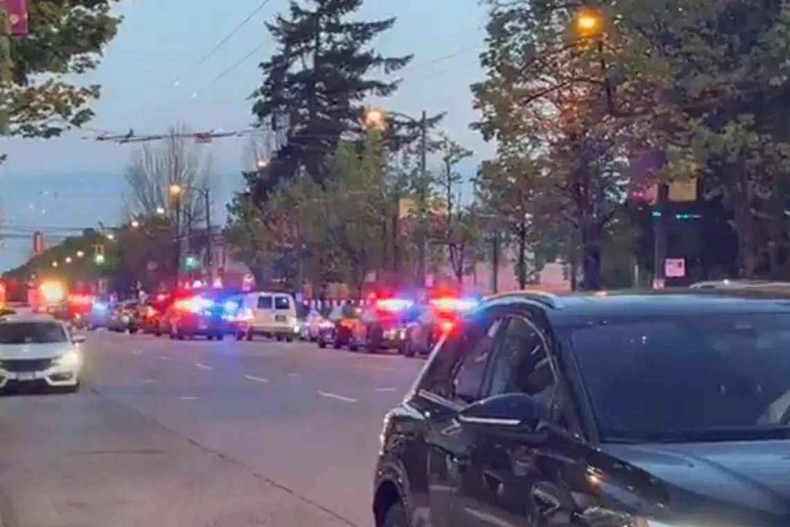 கனடாவில் கூட்டத்துக்குள் சென்ற கார்: பலர் மரணம்