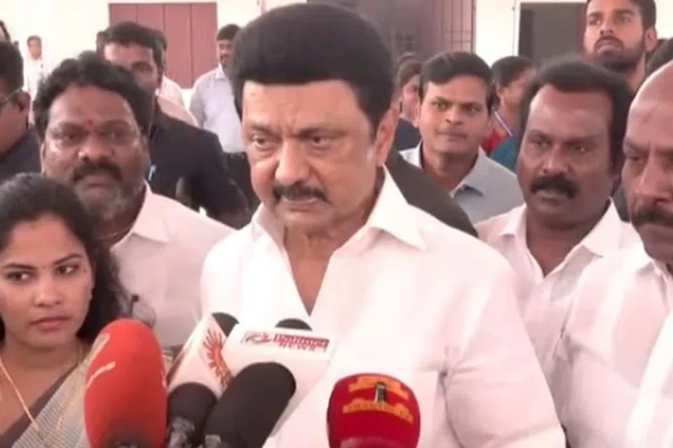 நாடாளுமன்றத்தில் என்ன பேச வேண்டும் என்பது குறித்து நாடாளுமன்ற உறுப்பினர்களுக்கு அறிவுறுத்தப்பட்டுள்ளதாக முதல் அமைச்சர் ஸ்டாலின் தெரிவித்தார்.