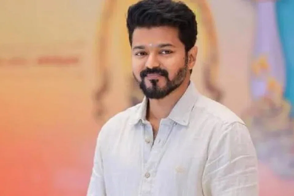 நடிகர் விஜய்.