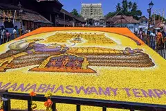 இந்தியாவின் பல்வேறு மாநிலங்கள், பல நாடுகளில் இருந்து ஏராளமான பக்தர்கள் ஆண்டுதோறும் இக்கோவிலுக்கு வந்து செல்கிறார்கள்.