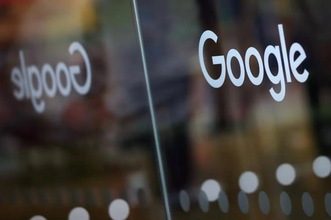 கூகல் ஊழியரணிக்கு செயற்கை நுண்ணறிவுப் பயிற்சி