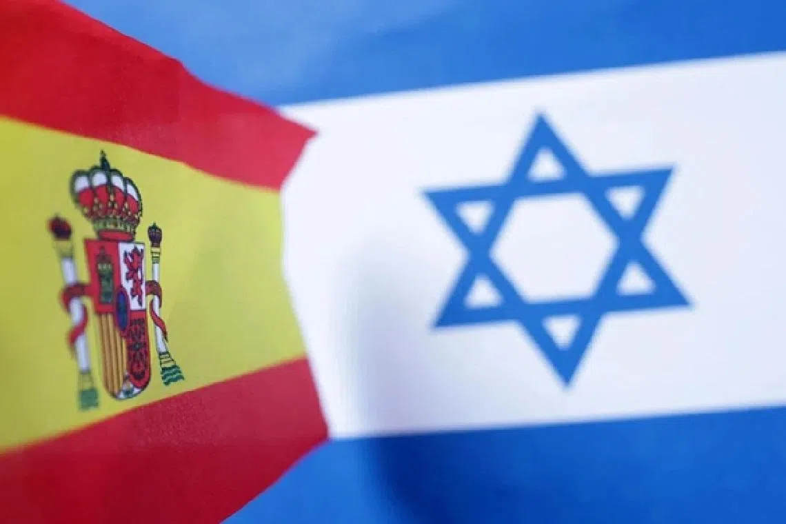 இஸ்ரேலுடனான கசப்புணர்வு முற்றியது;  தனது தூதரை நிரந்தரமாக திரும்பப் பெற்றது ஸ்பெயின்