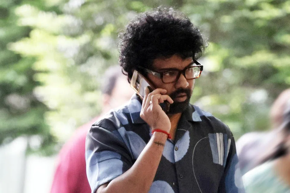 ஒலி968ன் முன்னாள் படைப்பாளர் குணாளன் மோகன்.