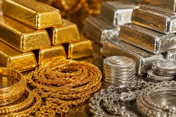 தங்கம், வெள்ளி இறக்குமதியால் கூடியது வருவாய்; ரூ.10,463 கோடி வசூல்