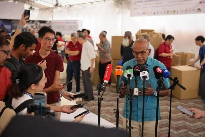 சிங்கப்பூர் இயன்றவரை உதவிக்கரம் நீட்டும்: சண்முகம்