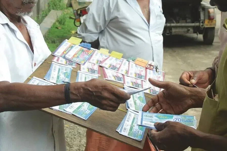 லாட்டரியில் ரூ.1 கோடி விழுந்தவரைக் கடத்திய கும்பல்