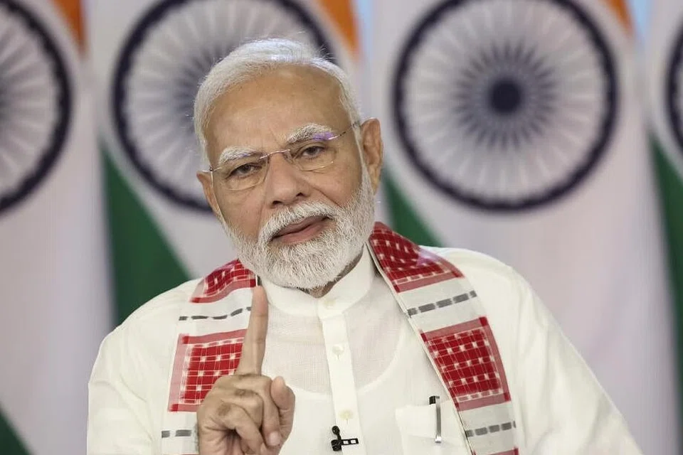 ரோஜ்கர் மோளா நிகழ்ச்சியில் கிட்டத்தட்ட 71,000க்கும் மேற்பட்டோருக்கு நிரந்தர வேலைக்கான நியமனக் கடிதங்களை காணொளி வாயிலாக வழங்கினார் மோடி.