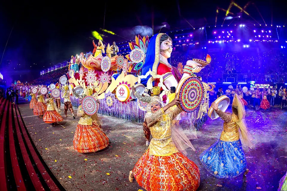 2016 சிங்கே ஊர்வலத்தில் ‘மாய விளக்கு’ மிதவை.