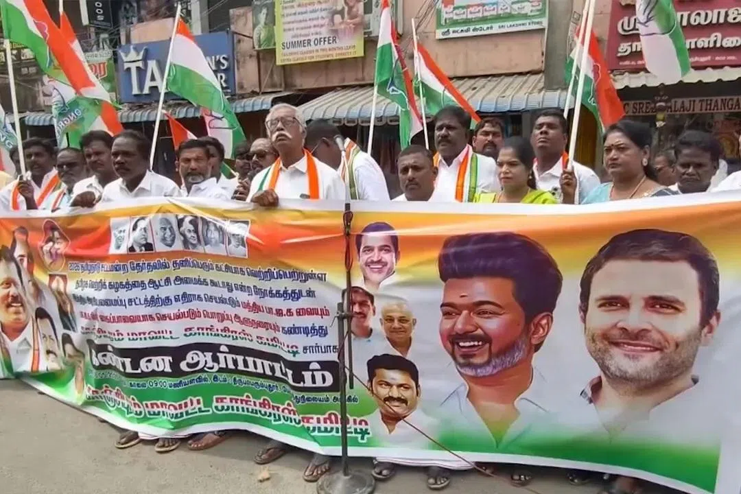விஜய்க்கு ஆதரவளிக்க முன்வந்த சிறிய கட்சிகள்