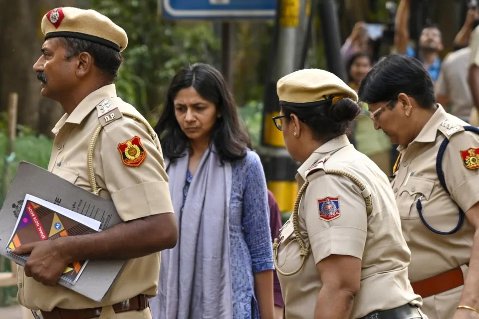 டெல்லி முதல்வர் வீட்டில் மே 13ஆம் தேதி என்ன நடந்தது என்பதை நிர்ணயிப்பதற்காக ஸ்வாதி மாலிவால் மே 17ஆம் தேதி மீண்டும் முதல்வரின் வீட்டுக்கு அழைத்து வரப்பட்டார்.