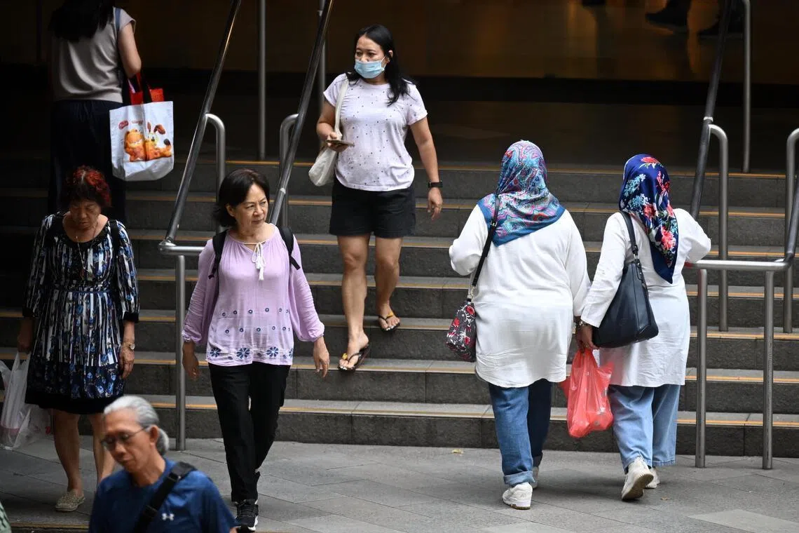 மார்பக, கருப்பைப் புற்றுநோய்க்கான மானியங்களை வரவேற்கும் பெண்கள்