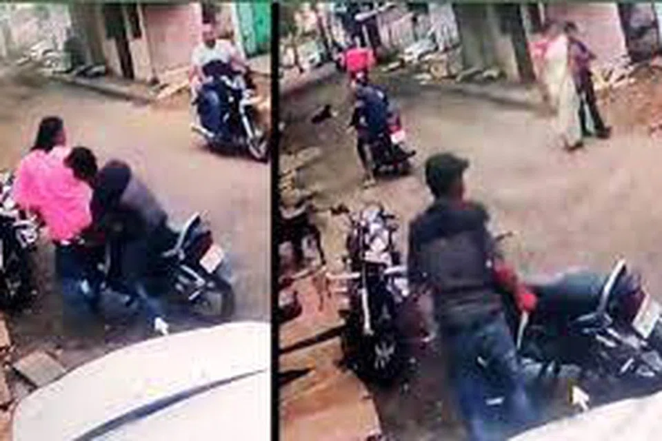 மாண்டுபோன மணீஷ், பாம்பு பிடிப்பதில் கைதேர்ந்தவர் எனக் கூறப்பட்டது.