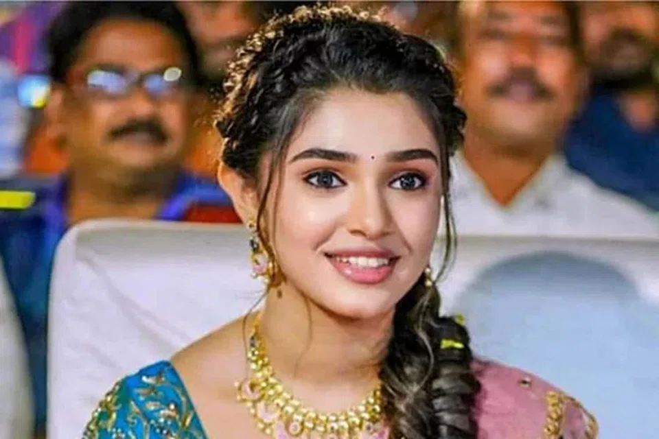 கீர்த்தி ஷெட்டி