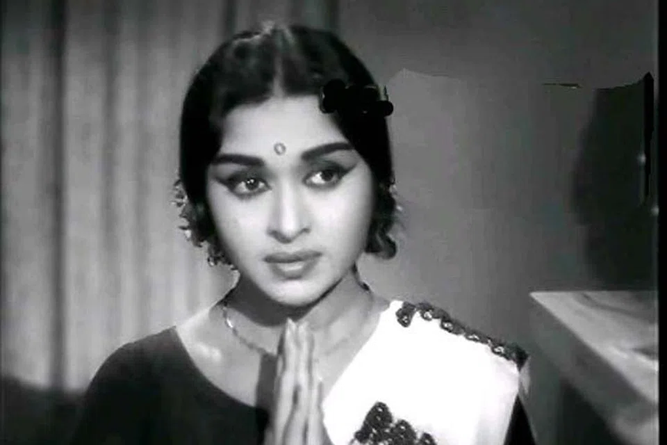 இளம் வயதில் சரோஜா தேவி.