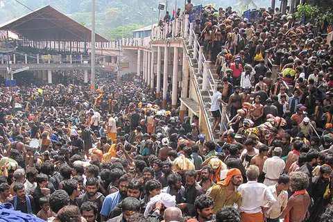 கார்த்திகை மாதம் முதல் நாளான திங்கட்கிழமை ஐயப்பன் கோயிலின் நடை திறக்கப்பட்டுள்ளது.
