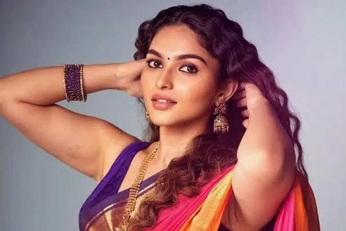 எதிர்மறை கருத்துகளைப் பரப்ப வேண்டாம்: கயாது லோகர்