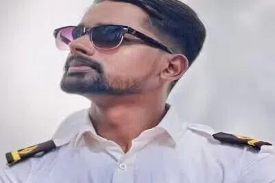 மணமேடை காணவிருந்த கேரள இளையர் ரஷ்யப் படைத் தாக்குதலில் மரணம்