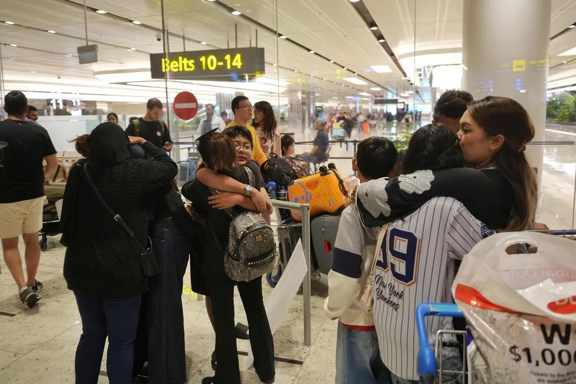 துபாயிலிருந்து ஒருவழியாக நாடு திரும்பிய சிங்கப்பூரர்கள் 