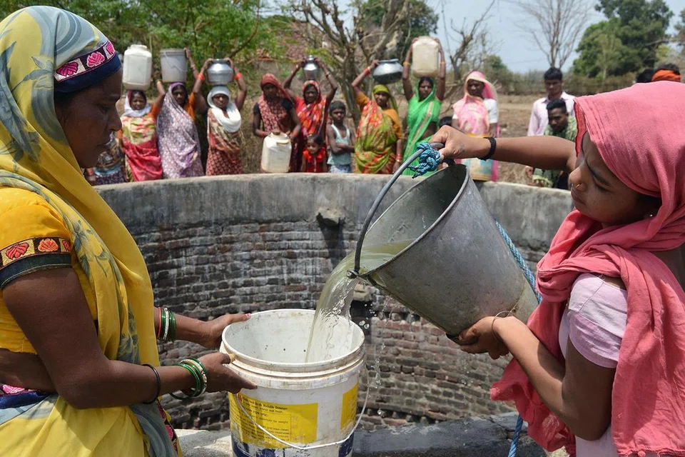 இந்தியாவில் இவ்வாண்டு பருவமழை குறைவாகப் பொழியலாம் என்று வானிலை ஆய்வாளர்கள் கணித்துள்ளனர். கோப்புப்படம்: ஏஎஃப்பி