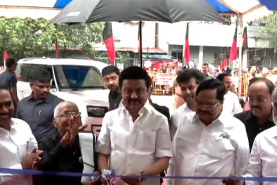 பெரியார் திடலில் உள்ள நடிகவேள் எம்.ஆர். இராதா மன்றத்தில் பெரியார் பகுத்தறிவு மின்னிலக்க (டிஜிட்டல்) நூலகம், ஆய்வு மையத்தை முதல்வர் ஸ்டாலின் திறந்து வைத்தார்.