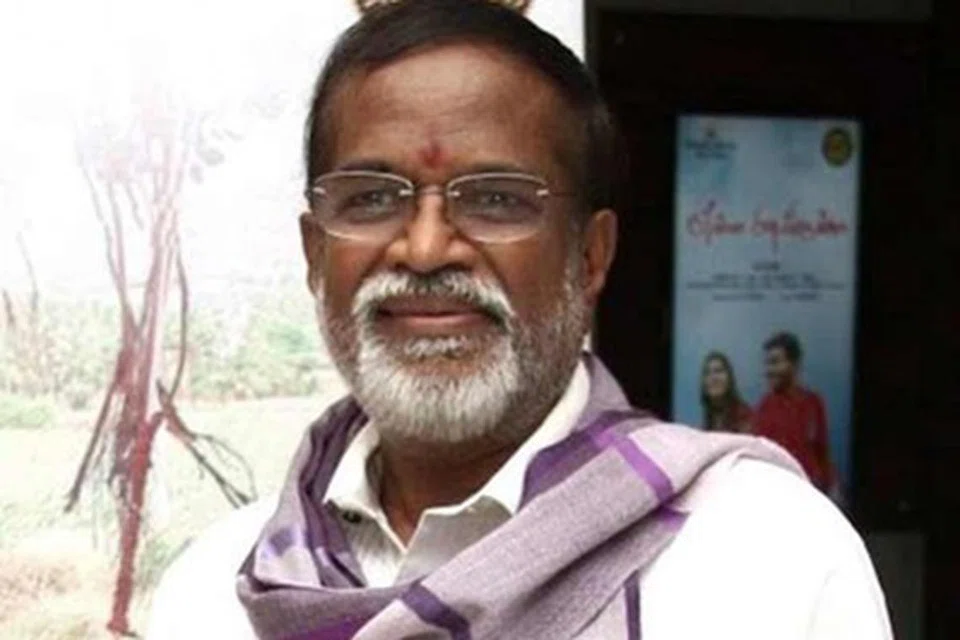 கங்கை அமரன்.