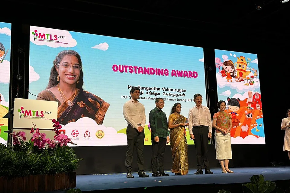 இவ்வாண்டிற்கான தலைசிறந்த பாலர்பள்ளி தாய்மொழி ஆசிரியர் விருதுபெறும் தமிழாசிரியர் சங்கீதா வேல்முருகன்